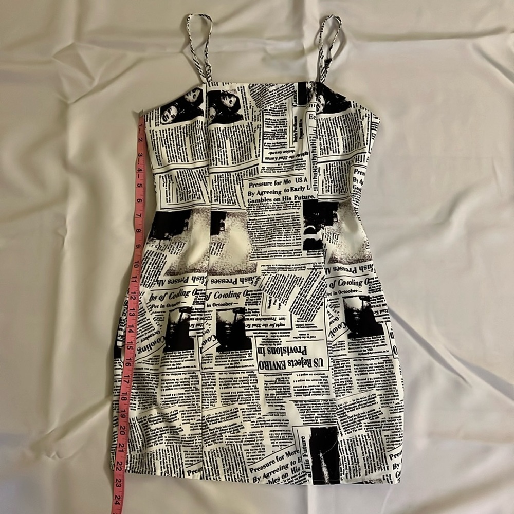 Superdown Newspaper Minidress - Small